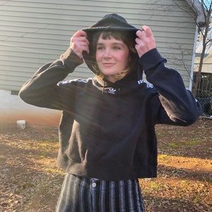 ADIDAS CROPPED SWEATSHIRT!